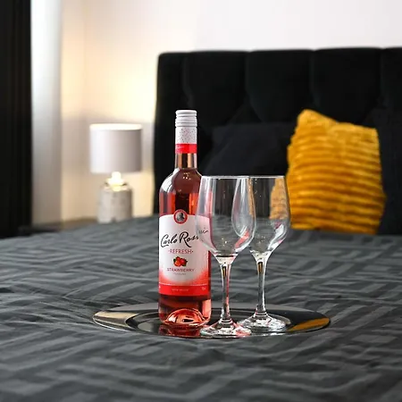 Glamour - W Sercu Miasta Obok Rynku, Klimatyzacja, Mozliwy Parking Gratis Apartman *